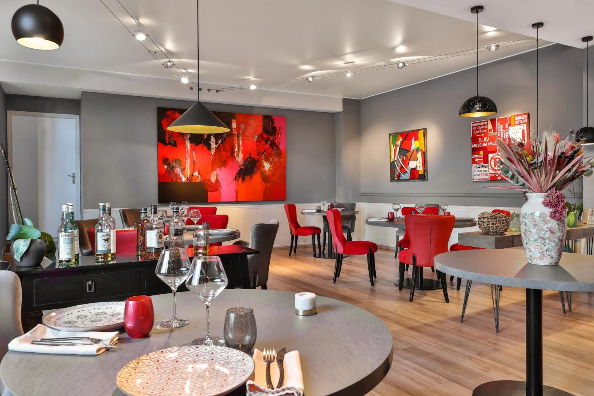 Boutique-Hotel Restaurant L'Atelier D'Epicure Logis Castels Luaran gambar