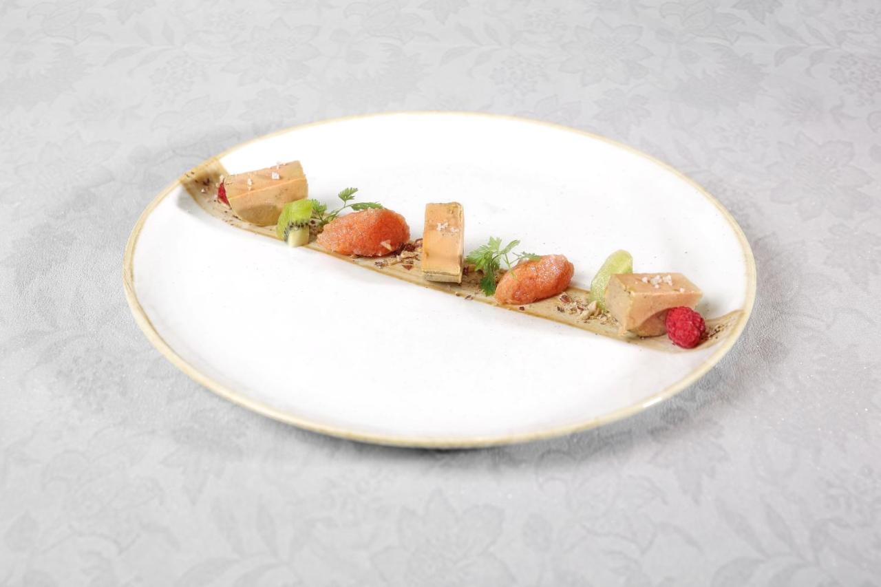 Boutique-Hotel Restaurant L'Atelier D'Epicure Logis Castels Luaran gambar